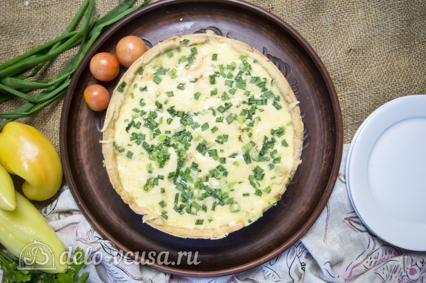 Открытый пирог с курицей и овощами заливной, рецепт с фото