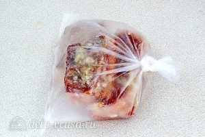 Сало в луковой шелухе в мультиварке: Выдержать сало в пакете