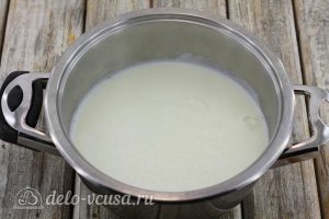 Сыр Филадельфия в домашних условиях: Молоко залить в кастрюлю