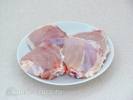 Курица в томатном соусе в мультиварке: Курицу подготовить