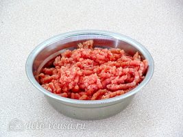 Мусака из капусты: Измельчить мясо