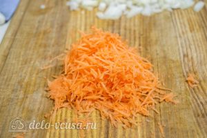 Тушеная соя: Морковь натереть на мелкой терке