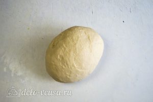 Слоеное дрожжевое тесто: Замесить гладкое тесто