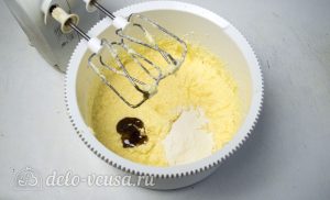 Ореховое песочное тесто: Добавить ванилин