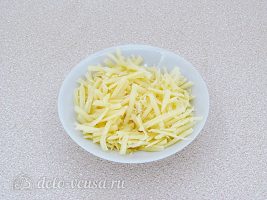 Рис по-милански: Подготовить сыр