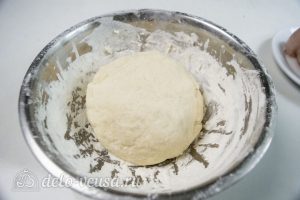 Ханума с мясом и картофелем: Замесить тесто