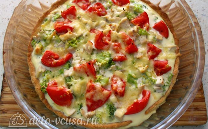Киш с курицей и брокколи: Запекать в духовке