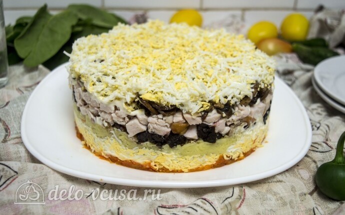 Рецепт закусочный салат-торт с копченой курицей