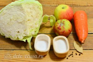Квашеная капуста с яблоками: Ингредиенты