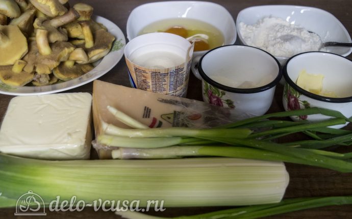 Киш с грибами и луком пореем: Ингредиенты Киш с грибами и луком пореем: Ингредиенты
