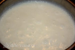 Сютлач, турецкий рисовый пудинг: Добавить крахмал в молоко