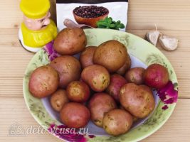 Картофель по-деревенски в мультиварке: Ингредиенты