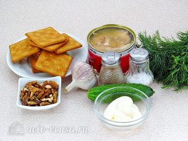 Закуска на крекерах из рыбных консервов: Ингредиенты