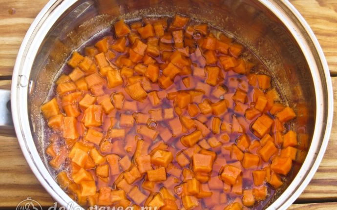 Тыквенный конфитюр с мандаринами: Кладем тыкву в сироп Тыквенный конфитюр с мандаринами: Кладем тыкву в сироп