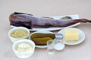 Рыбный салат с рисом и солеными огурцами: Ингредиенты