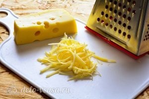 Отбивные из свинины с грибами и сыром в духовке: Натереть сыр