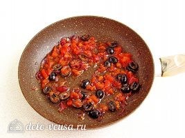 Паста с тунцом и оливками: фото к шагу 7.
