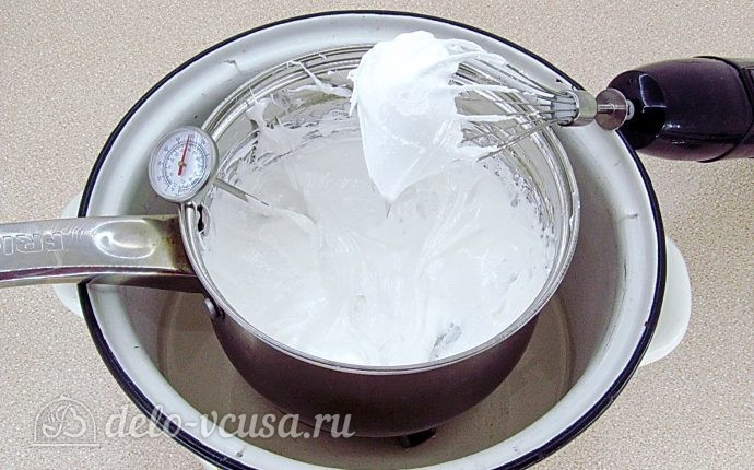 Швейцарская меренга (мокрое безе): фото к шагу 3.