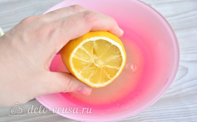 Глазурь для куличей на желатине без яиц: фото к шагу 3.