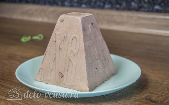 Шоколадная творожная пасха: фото к шагу 10. Шоколадная творожная пасха: фото к шагу 10.