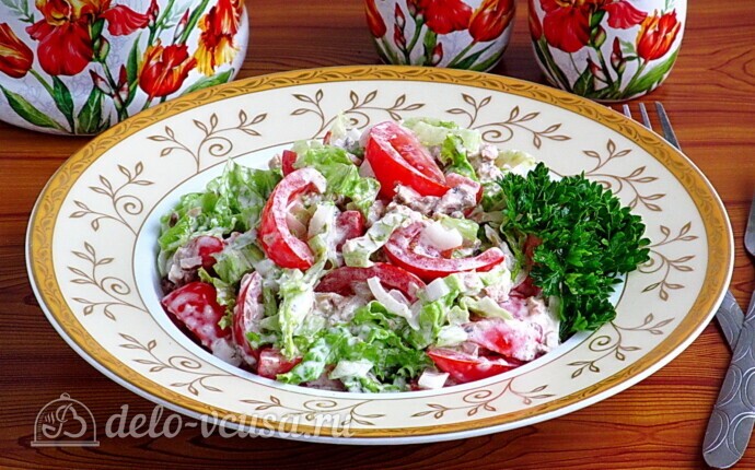 Рецепт салат из консервированной сайры с помидорами