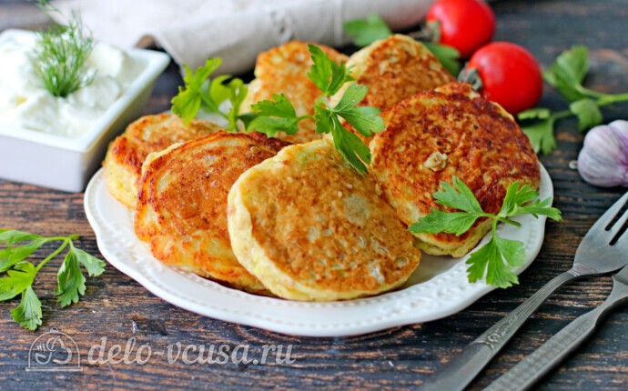 Колдуны из кабачков с куриным филе: фото к шагу 12.