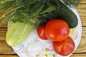 Низкокалорийный малосольный салат: Ингредиенты