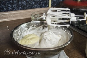 Пирожное Птичье молоко: фото к шагу 6.