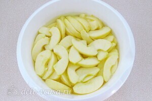 Варенье из жёлтой алычи с яблоками: фото к шагу 7.