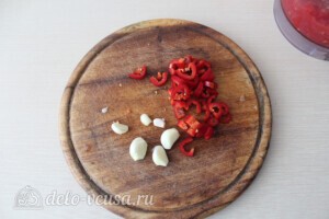 Жареный сладкий перец с томатным соусом: фото к шагу 5.
