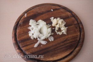 Макароны с фаршем в сырном соусе: фото к шагу 1.