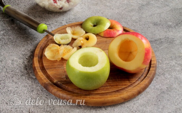 Печеные яблоки с рисом и клюквой: фото к шагу 5. Печеные яблоки с рисом и клюквой: фото к шагу 5.