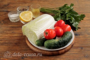 Салат из пекинской капусты с огурцами и помидорами: Ингредиенты