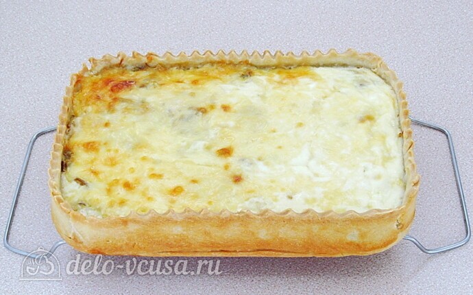 Заливной пирог с курицей, грибами и капустой: фото к шагу 26.