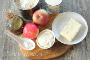 Яблочный пирог с решеткой: Ингредиенты
