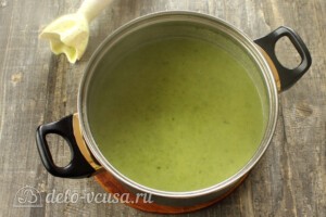 Зеленый суп-пюре из стручковой фасоли: фото к шагу 7.