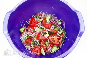 Андалузский овощной салат: фото к шагу 6.