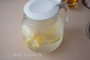 Имбирный чай с калиной и лимоном: фото к шагу 3.