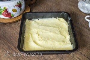 Картофельная запеканка с ветчиной и сыром: фото к шагу 4.