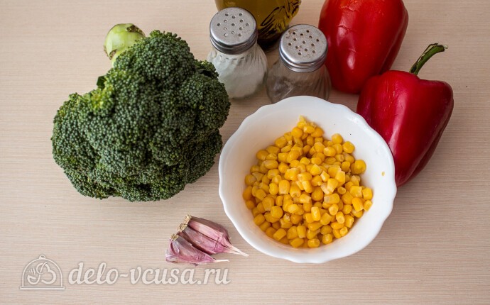Салат из брокколи с перцем и кукурузой: Ингредиенты