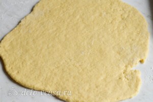 Таратушки на кефире: раскатанное тесто