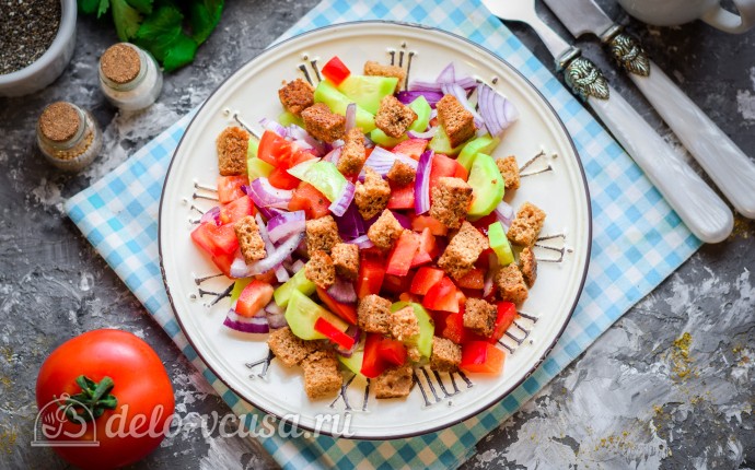 Рецепт салат по-селянски с сухариками