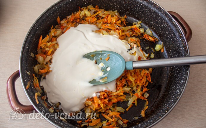 Добавляем сметану