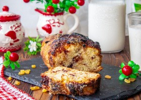 Рецепт творожная плетенка с джемом и изюмом