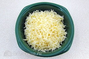 Трем сыр на мелкой терке