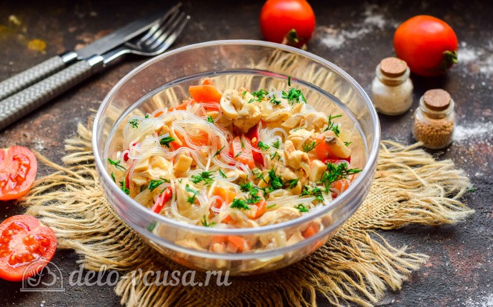 Рецепт фунчоза с курицей, грибами и овощами