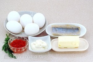 Яйца, фаршированные соленой сельдью: Ингредиенты