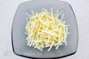 Сыр трем на крупной терке