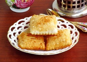 Рецепт жареные равиоли с рикоттой и мёдом