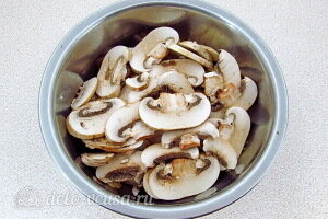 Режем грибы пластинками